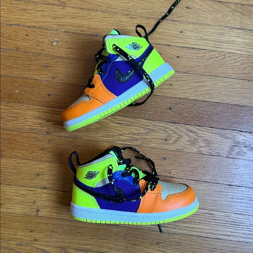 Jordan 1 high top Athletic Shoes - Picture 3 of 6